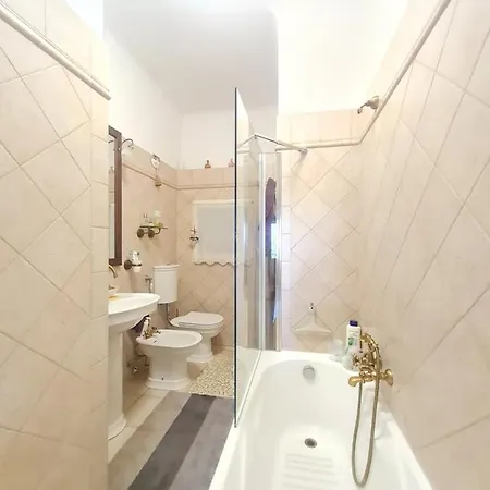 Niguarda - Palanzone Cozy 2broom Apartment Mailand
